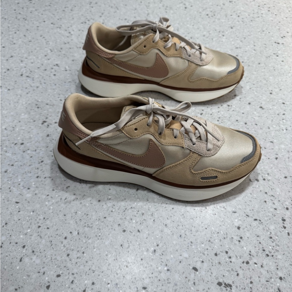 Nike Phoenix Waffle Shoe size 8.5